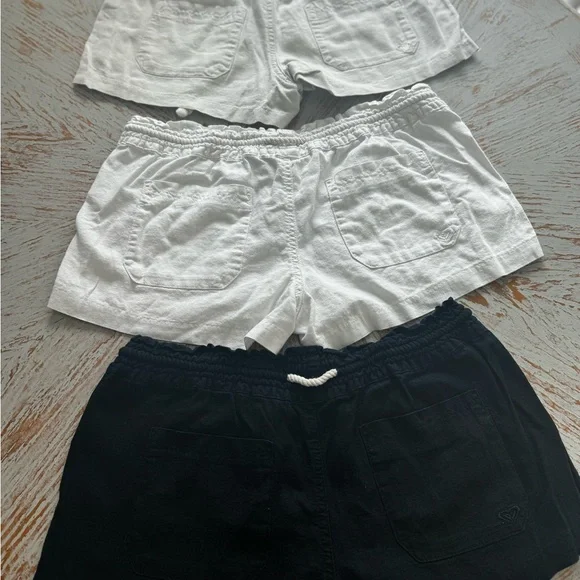 3 pairs of Roxy Women's Black , White and Tan Shorts - Picture 2 of 8